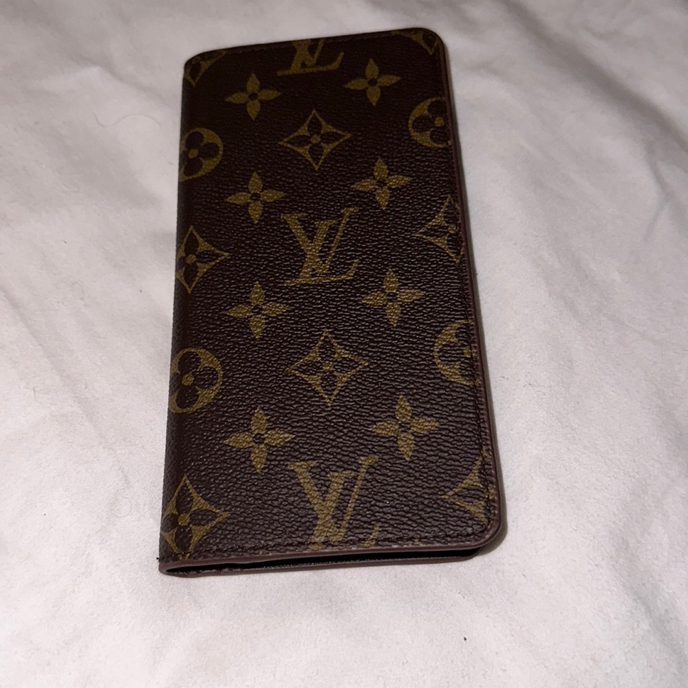 LV Phone Wallet